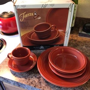 Fiesta ware 5 piece place setting - paprika